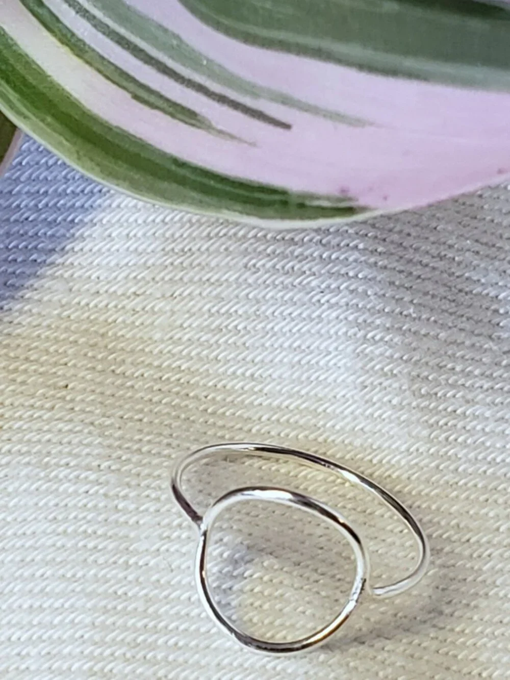 Sterling Silver Ring Wire Circle Outline Size sz7 Fairy Boho Dainty Delicate 925